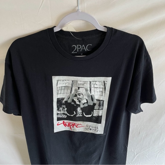 2PAC trust nobody Vintage New With Tags Black T-Shirt Size Medium - Picture 5 of 9
